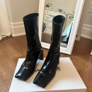L’Intervalle Vernazza Black Boots